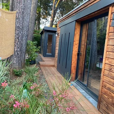 Oda ve Kahvaltı Une Parenthese Sous Les Pins A Montpellier